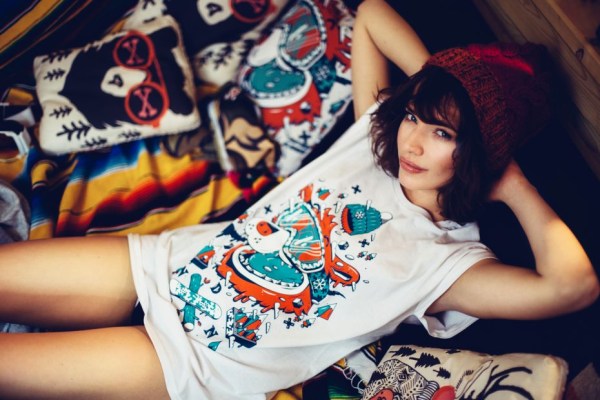 T-shirt Girlfriend Of Ice Bear Orange