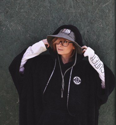 Poncho Black