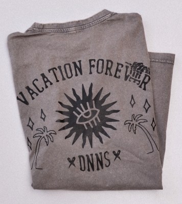  T-shirt Asphalt Vacation Forever